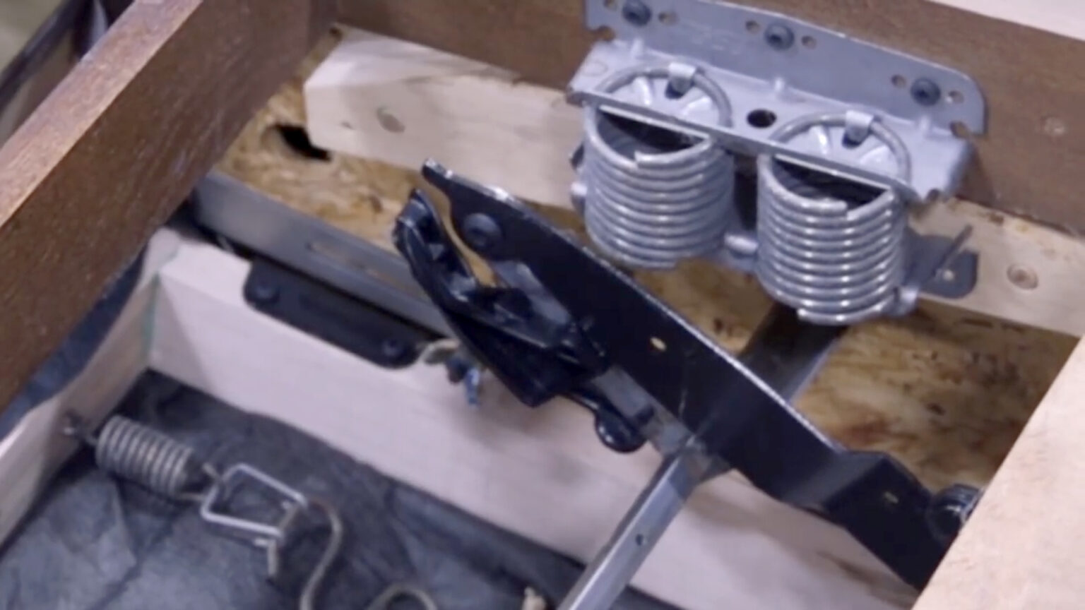 How to Replace Your LaZBoy Recliner 3Position Clips